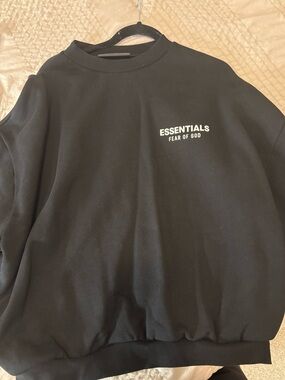 Essentials Fear of God Black Crewneck Sweatshirt